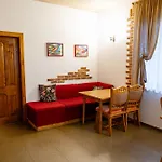 тіна Guest house 3*